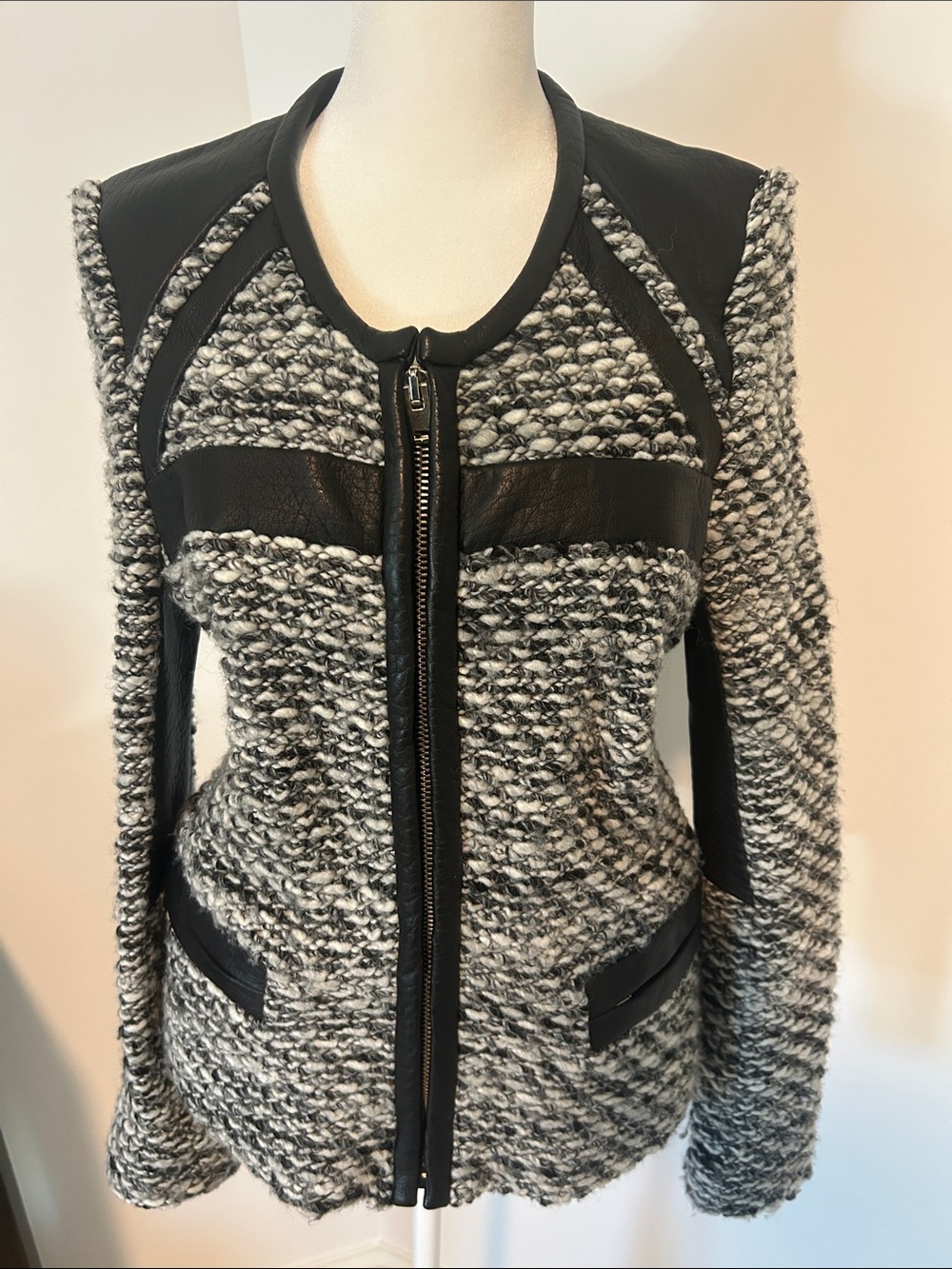 IRO Black and White Textured Knit Zip-Front Blazer- size 42 (8)